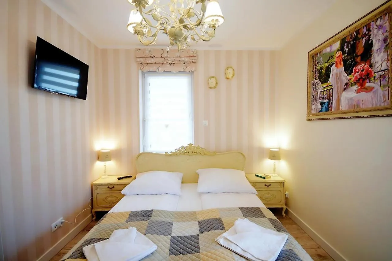 Miodowy Dom Exspanse Apartament 2 Lub 3 Pokoje Z Tarasem I Parkingiem Kolobrzeg