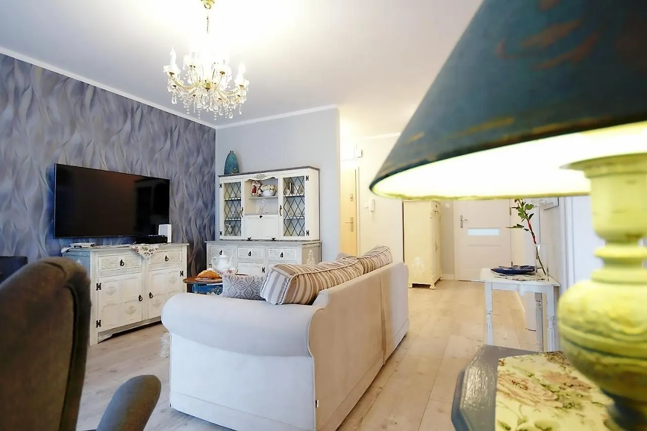 Miodowy Dom Exspanse Apartament 2 Lub 3 Pokoje Z Tarasem I Parkingiem Kolobrzeg