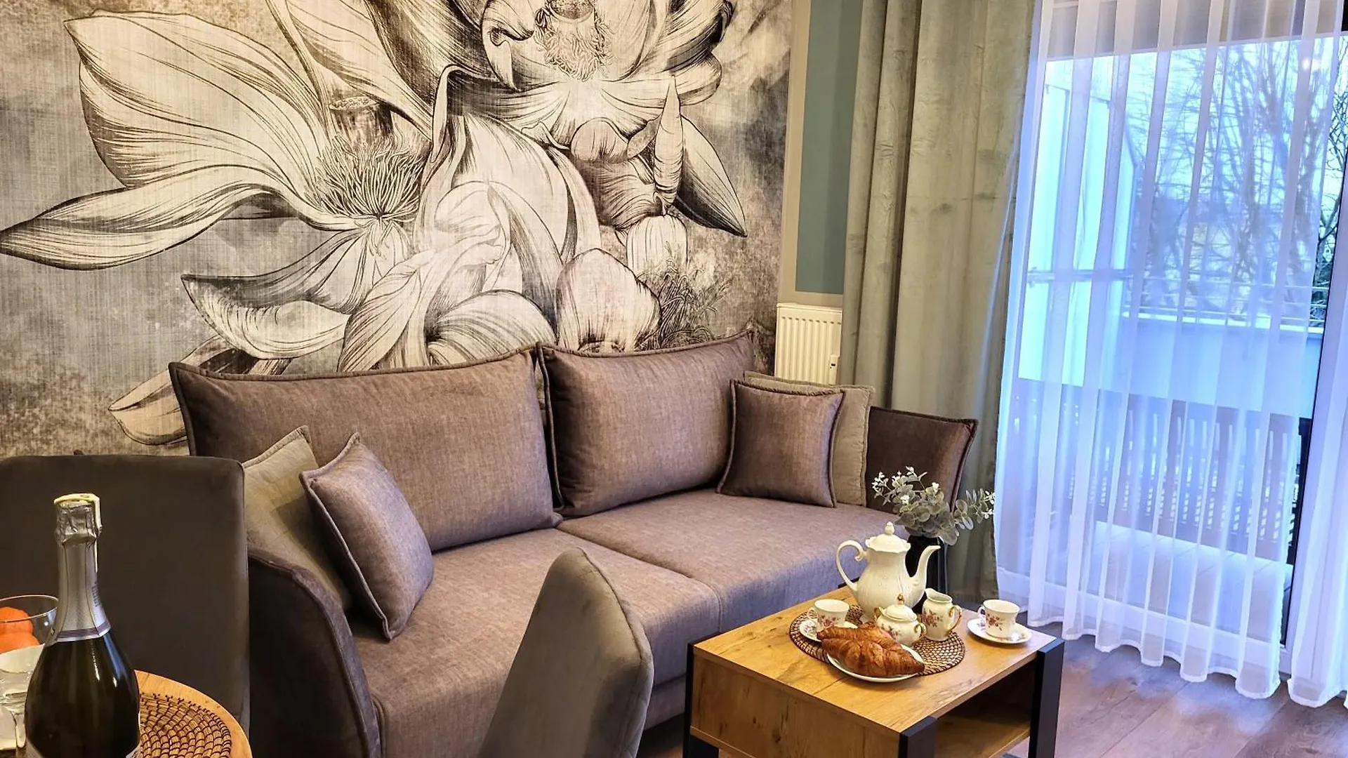 Miodowy Dom Exspanse Apartament 2 Lub 3 Pokoje Z Tarasem I Parkingiem Kolobrzeg