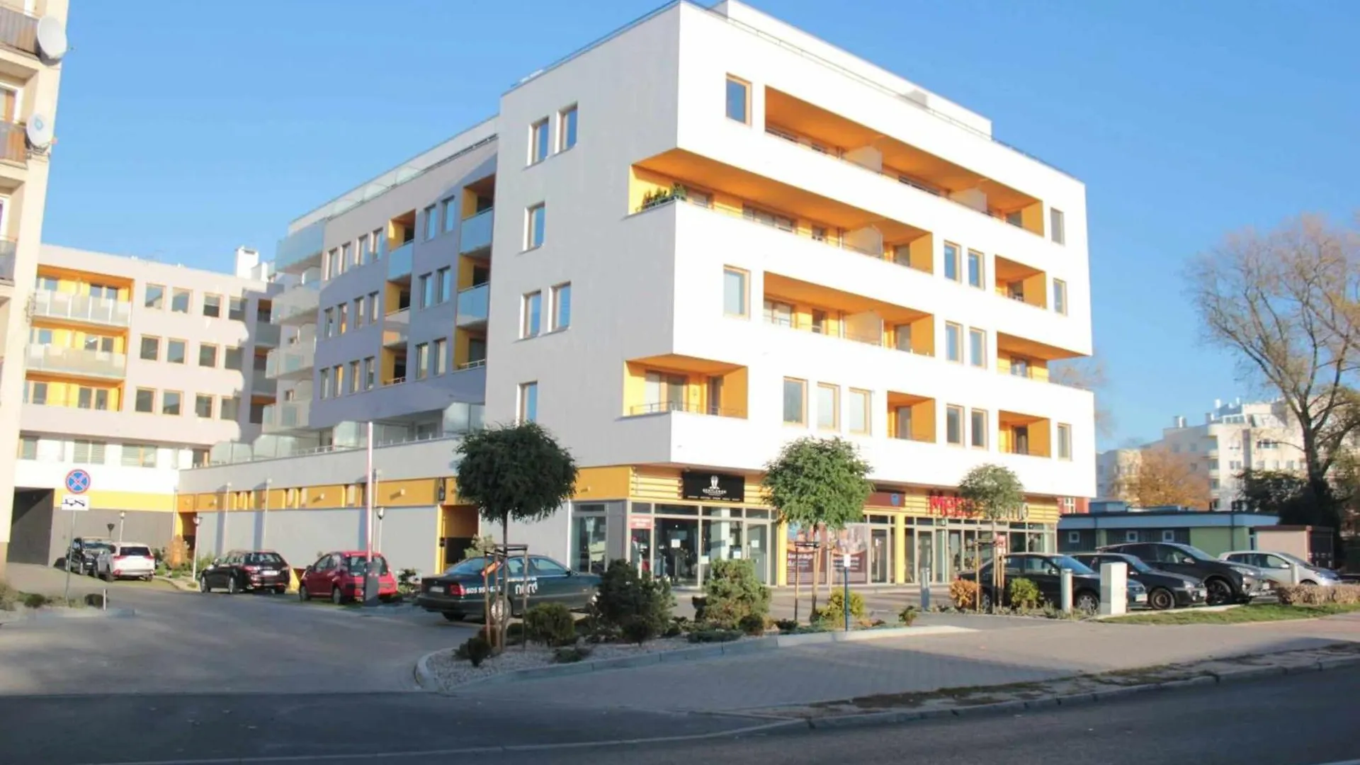Apartment Miodowy Dom Exspanse Apartament 2 Lub 3 Pokoje Z Tarasem I Parkingiem Kolobrzeg