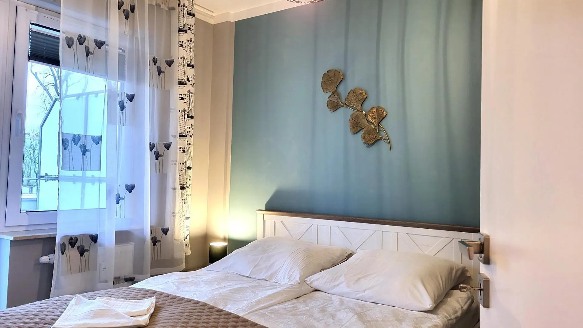 Miodowy Dom Exspanse Apartament 2 Lub 3 Pokoje Z Tarasem I Parkingiem Kolobřeh Apartmán